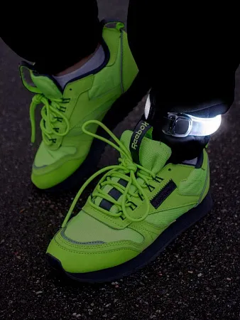 Фонарик-маячок безопасности на руку Forrest Run, черный