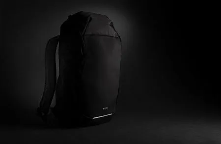 Бизнес-рюкзак Swiss Peak из RPET AWARE™ для ноутбука 15,6"