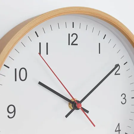 Часы Benty, белые