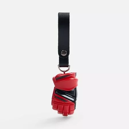 Брелок «Хоккейная перчатка», красный