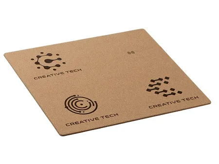 Пробковый коврик для рабочего места с беспроводной зарядкой Querсus с гравировкой