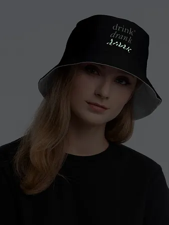 Панама «Дитя ночи» со светящимся принтом, черная