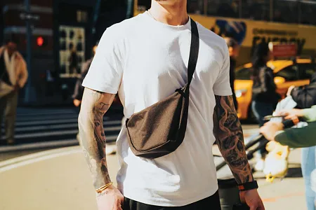 Поясная сумка Crescent из rPET AWARE™