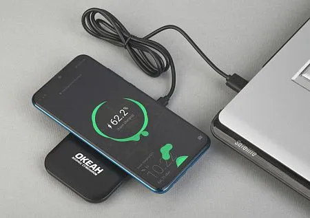 Настольное беспроводное зарядное устройство c подсветкой логотипа