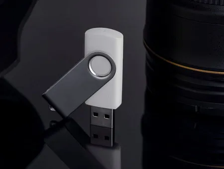USB flash-карта DOT (8Гб)