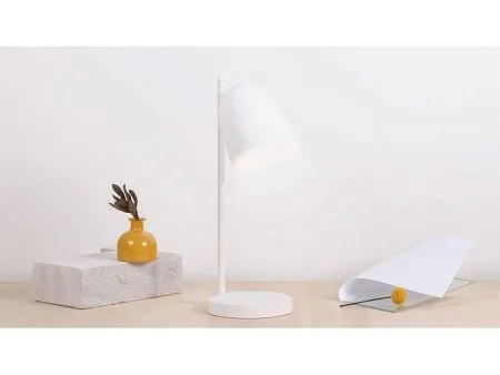 Настольная лампа с беспроводной зарядкой LED L2