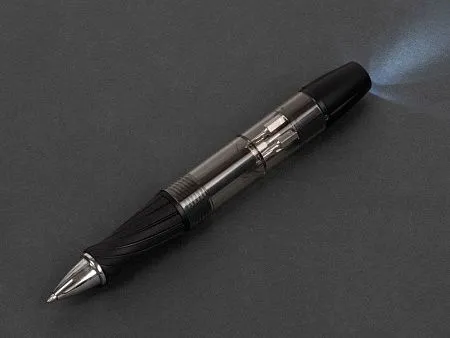 Многофункциональный инструмент 7-в-1 c фонариком Joker