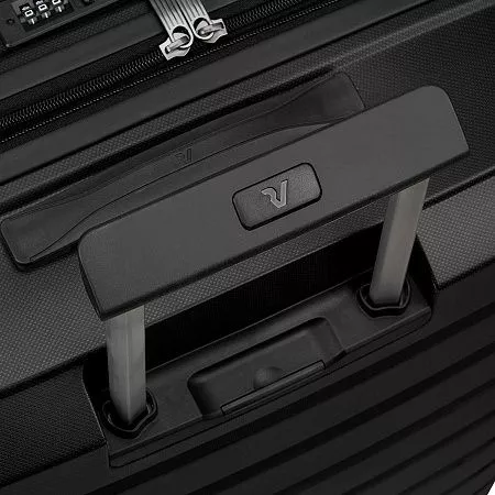 Чемодан Butterfly M, черный