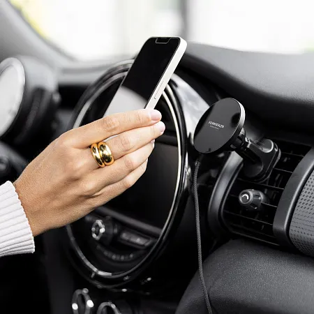 Автомобильное магнитное зарядное устройство Aura Car