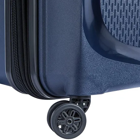 Чемодан Belmont Plus M, черный