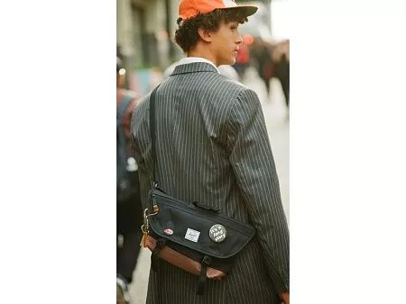 Herschel Cove сумка-мессенджер из переработанного материала