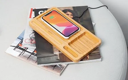 Настольный органайзер "Woodstock" с беспроводным зарядным устройством, дерево (бамбук)