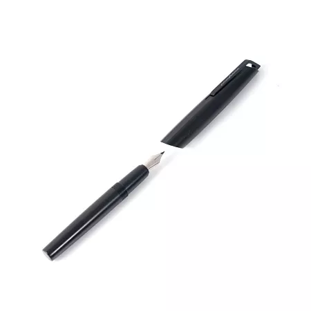 Перьевая ручка Pininfarina PF GO BLACK