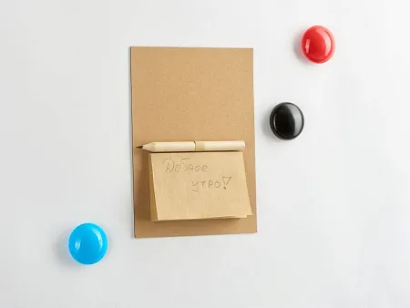 Магнит на холодильник с блокнотом и карандашом для заметок Magny