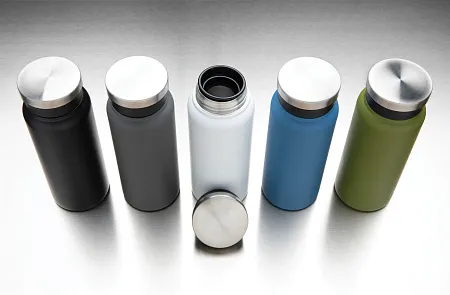 Вакуумная бутылка из переработанной нержавеющей стали (стандарт RCS), 600 мл