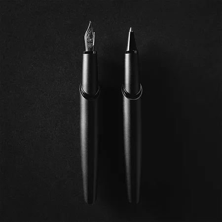 Ручка перьевая PF Two, черная