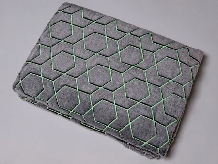 Светящийся в темноте плед Lattice