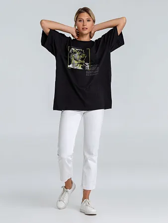 Футболка оверсайз «He is So Pretty. Нептун», белая