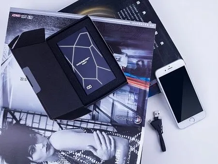 Портативное зарядное устройство XOOPAR GEO SLIM