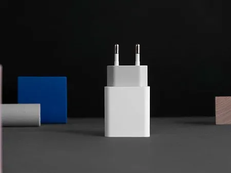 Сетевое зарядное устройство NEO ZQ3 PD, 20 Вт