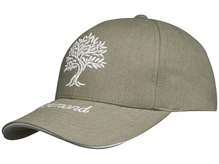 Коробка с образцами бейсболок из переработанных материалов