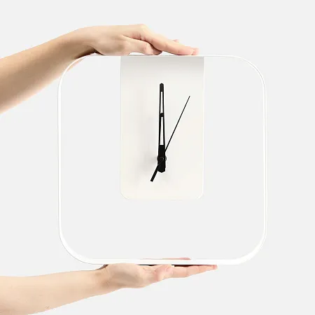 Часы Brevity, белые