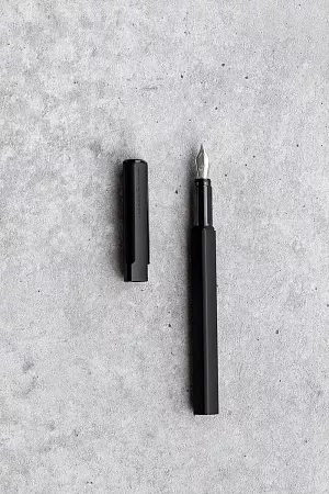 Перьевая ручка PININFARINA PF One BLACK