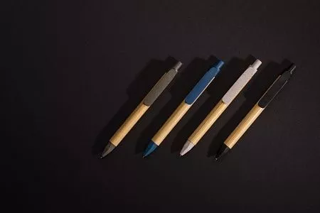 Ручка с корпусом из переработанной бумаги FSC®