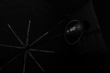 Компактный зонт-антишторм Tornado от Swiss Peak из rPET Aware™, 27"