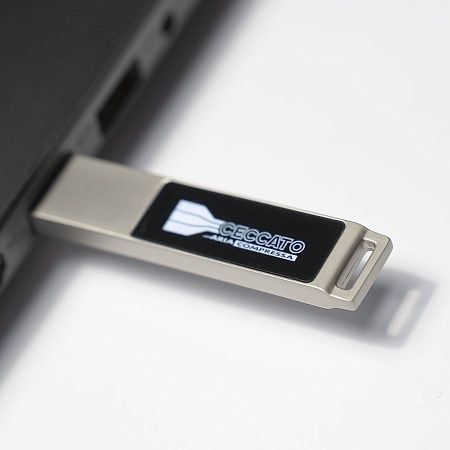 USB flash-карта LED с белой подсветкой (32Гб), серебристая, 6,6х1,2х0,45 см, металл